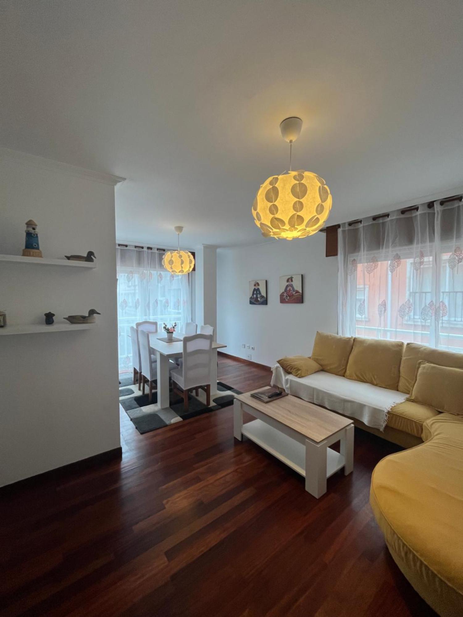 Apartamento Xacobe Grove, 120 Metros Totalmente Equipado, Luminoso, Centrico Y Con Plaza De Garaje O Grove Esterno foto