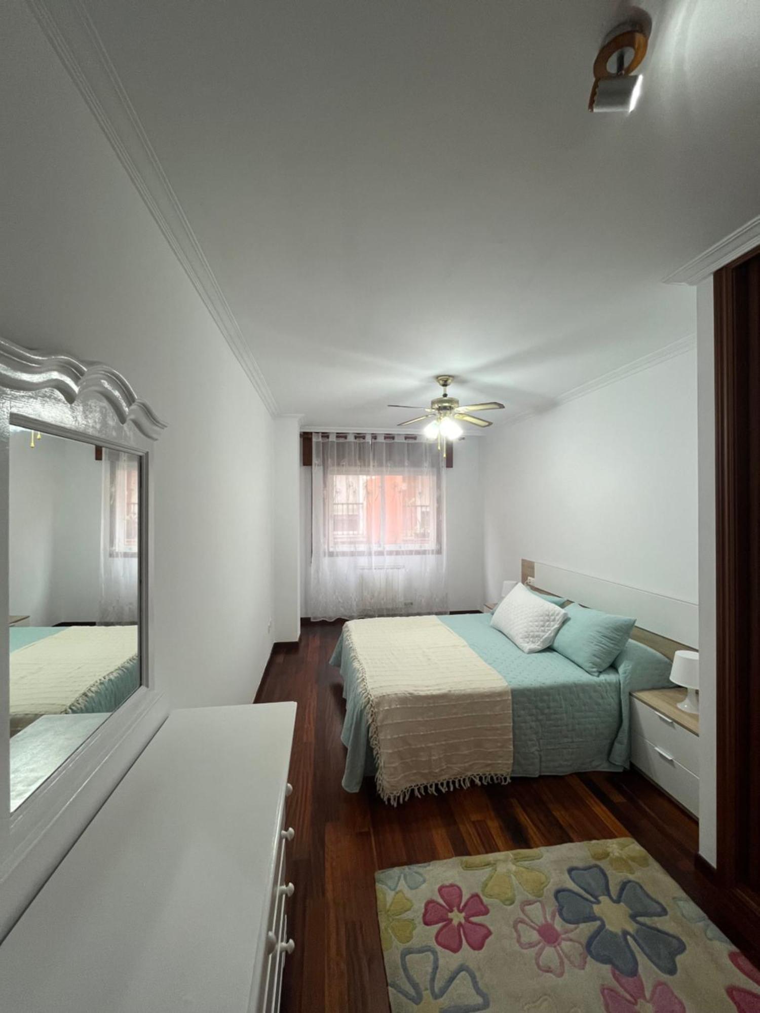 Apartamento Xacobe Grove, 120 Metros Totalmente Equipado, Luminoso, Centrico Y Con Plaza De Garaje O Grove Esterno foto