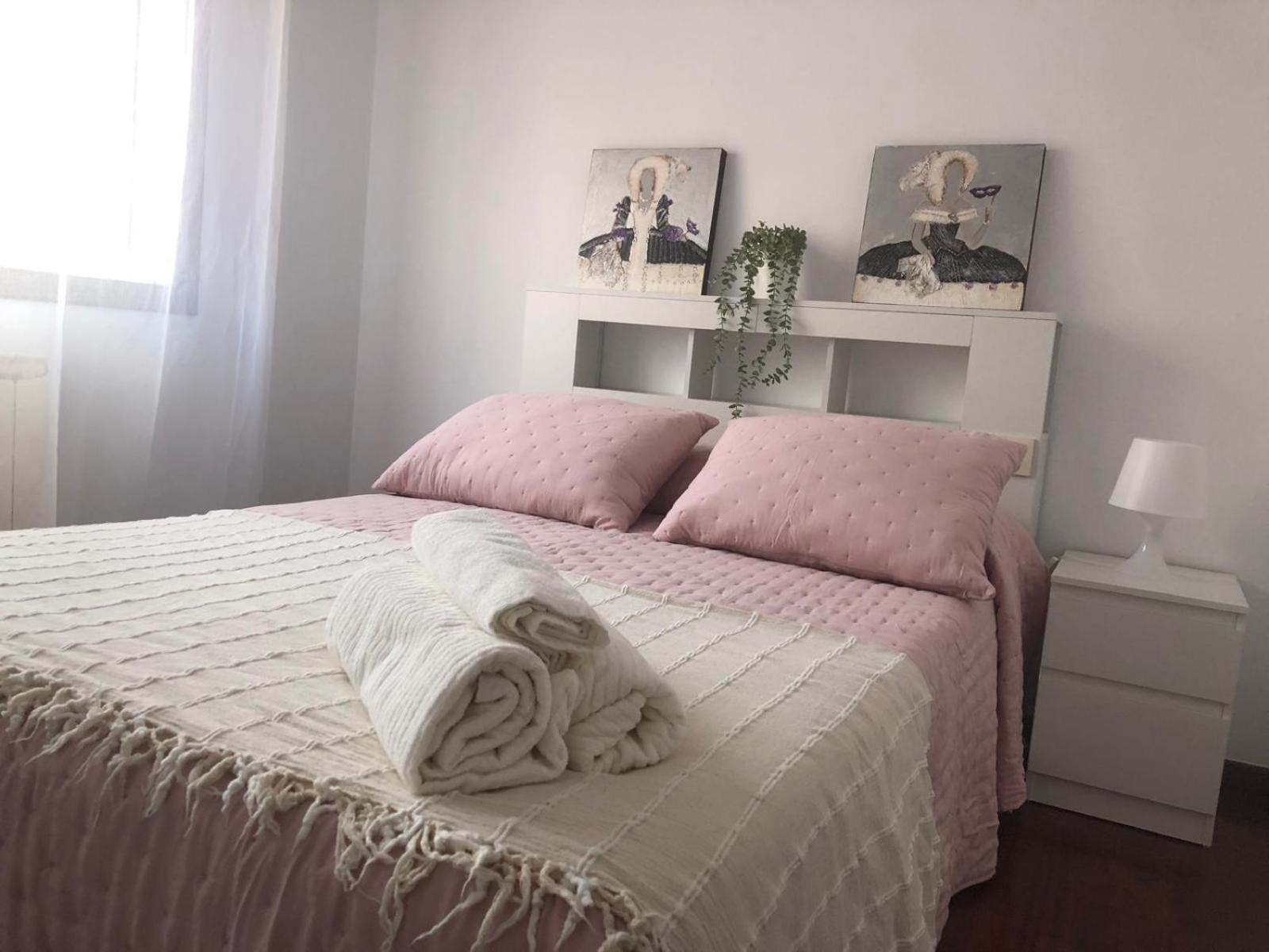 Apartamento Xacobe Grove, 120 Metros Totalmente Equipado, Luminoso, Centrico Y Con Plaza De Garaje O Grove Esterno foto